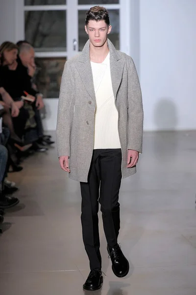 Look 29